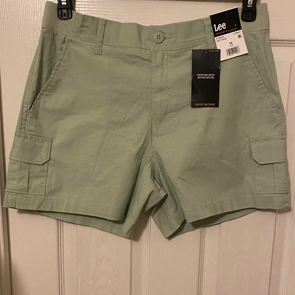Lee Women's Light Green Cargo Shorts